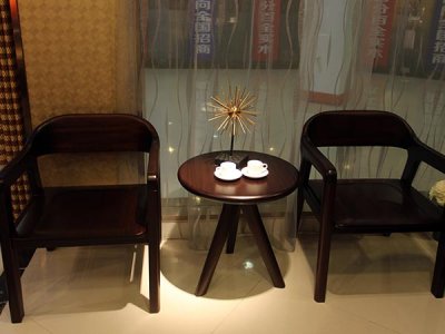 濟(jì)南實(shí)木家具需要油漆的四個(gè)原因？