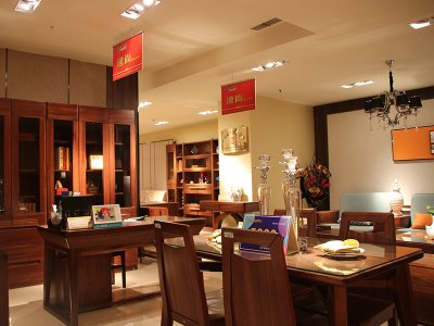 實(shí)木餐桌椅07
